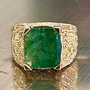 14k Emerald and Diamond ring